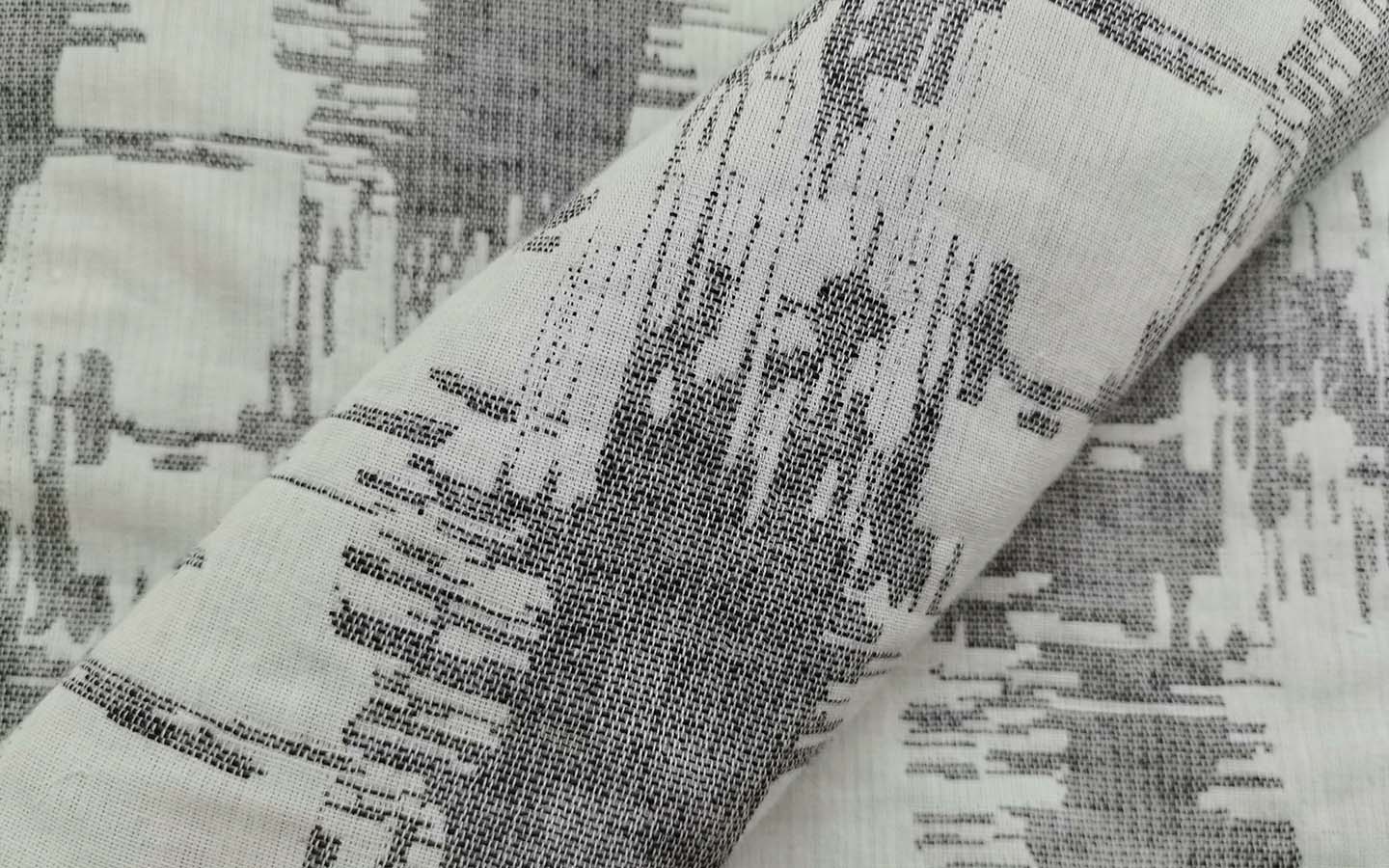 YSF26-15895